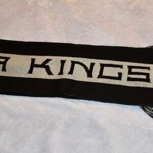 LA Kings Scarf NWOT